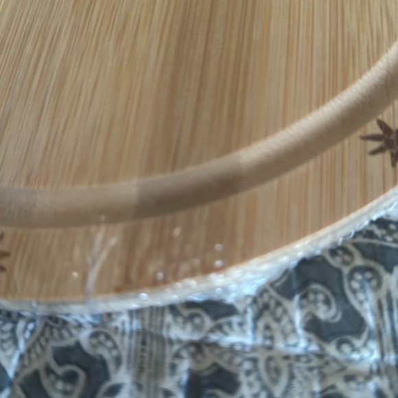 Tobin James winery wrapped cheeseboard - Picture 3 of 3